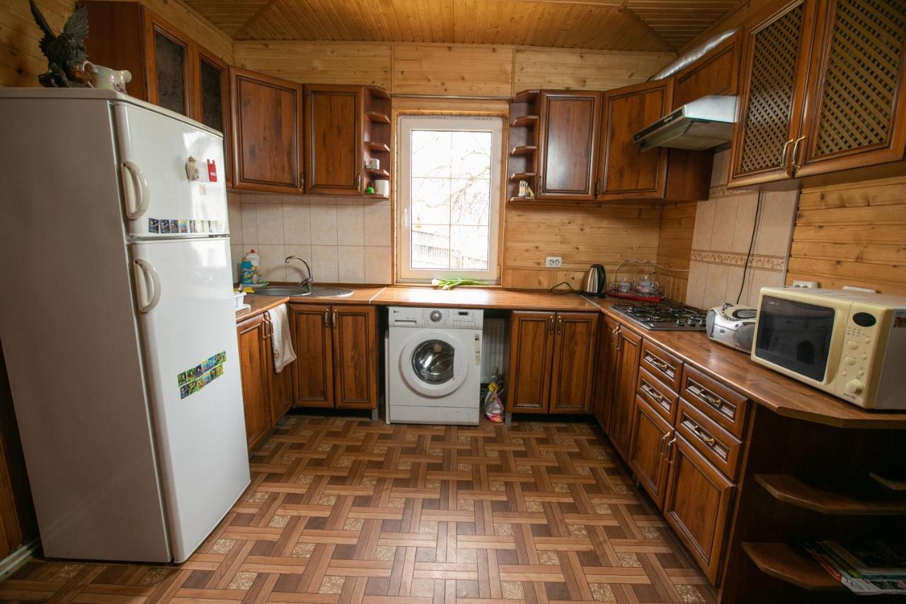 "Анастасія" Yaremtche Extérieur photo