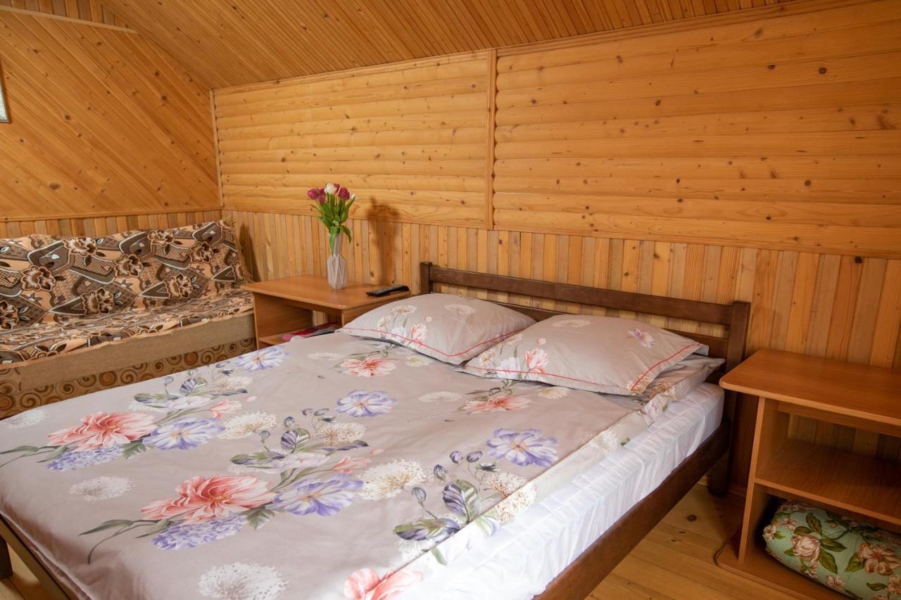"Анастасія" Yaremtche Extérieur photo